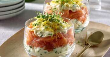 Verrines saumon fumé avec fromage frais et citron confit