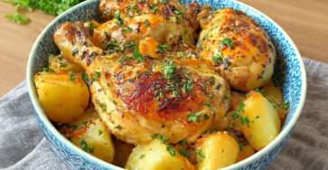 Poulet rôti pommes de terre fondantes dorées au jus de cuisson