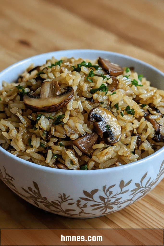 Riz aux champignons persillé fondant au beurre et persil frais