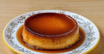 Flan caramel maison nappé de caramel doré