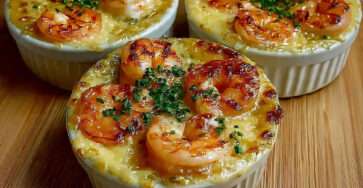 Cassolettes crevettes poireaux gratinées au fromage