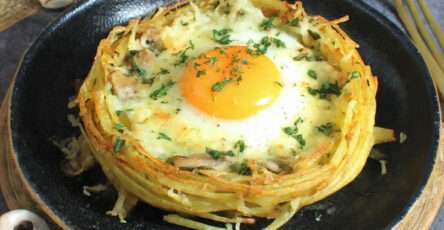 nid pommes de terre champignons oeuf fromage croustillant four