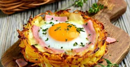 nid pommes de terre raclette oeuf coulant fromage fondant croustillant