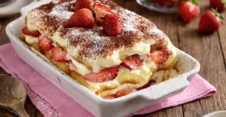 tiramisu aux fraises cremeux mascarpone biscuits fondants dessert frais