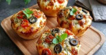 mini pizzas maison mozzarella olives tomates cerises