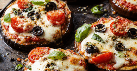 Aubergines façon pizza à la mozzarella et aux tomates